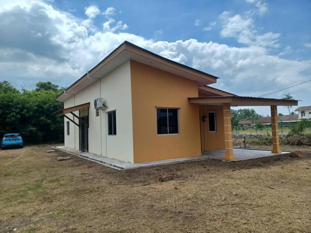 Homestay Fizie Kampong Lereh Exterior photo